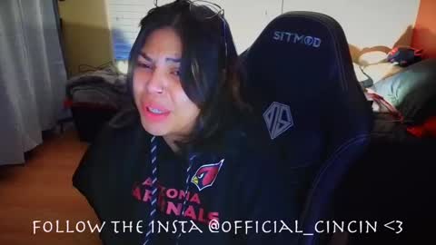 Mia online show from 02-17-25, 12:54