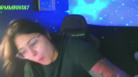 Mia online show from 09-14-25, 10:42