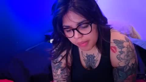 Mia online show from 05-27-26, 02:41