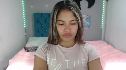 Snapshot of miacumgirl chatting on 06-23-26, 12:25 miacumgirl online show from 06-23-26, 12:25