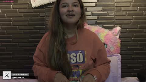 Mia online show from 12-28-24, 07:44