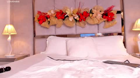 Snapshot of miaebony_ chatting on 12-15-24, 12:51 Call me Mia online show from 12-15-24, 12:51