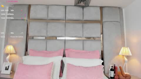 Call me Mia online show from 10-09-25, 08:40