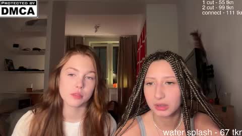 Snapshot of miafleur chatting on 01-09-26, 12:02 Mia online show from 01-09-26, 12:02