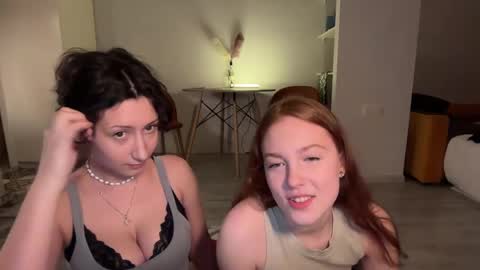 Mia online show from 04-30-26, 11:53