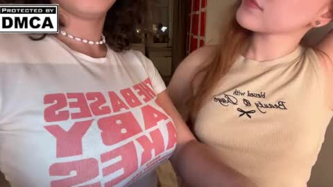 Mia online show from 05-13-26, 10:27