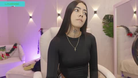 Mia Gomez online show from 12-22-25, 12:35