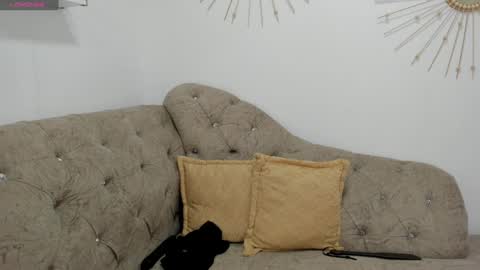 Miah Collins online show from 02-07-25, 05:07