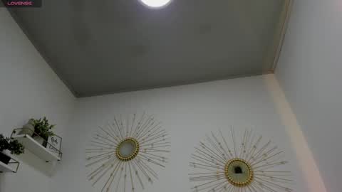 Miah Collins online show from 02-22-25, 09:01