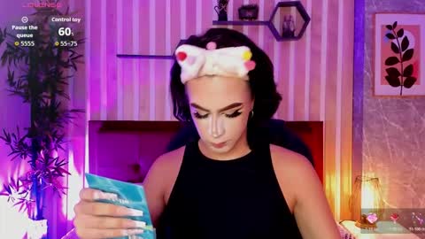 Snapshot of miah_connor chatting on 11-05-25, 07:58 Mia Connor online show from 11-05-25, 07:58