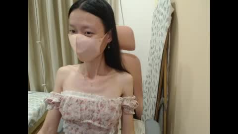 Snapshot of miahchan68 chatting on 06-25-26, 02:43 miahchan68 online show from 06-25-26, 02:43