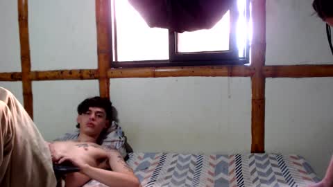 Mia  Sam online show from 12-15-25, 04:33