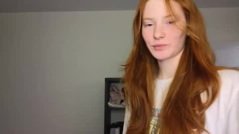 Snapshot of miakeler chatting on 02-19-25, 09:36 milanaaaa online show from 02-19-25, 09:36