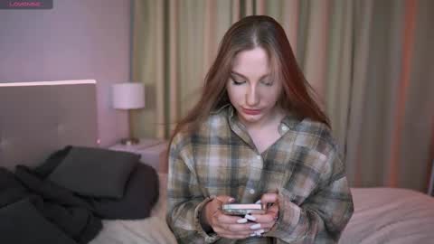 Snapshot of miakeler chatting on 02-27-25, 01:16 milanaaaa online show from 02-27-25, 01:16