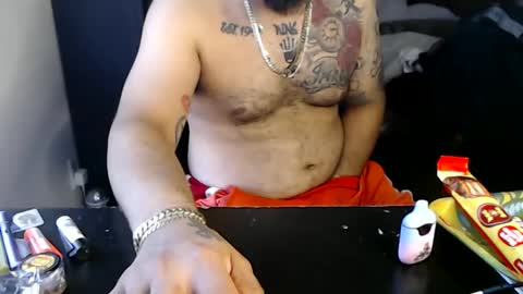 Mark online show from 10-10-25, 07:24