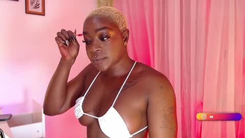 Mia online show from 02-04-25, 09:07