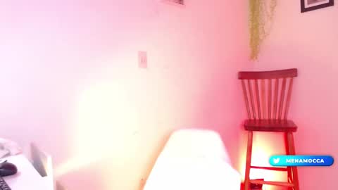 Mia online show from 03-04-25, 09:07