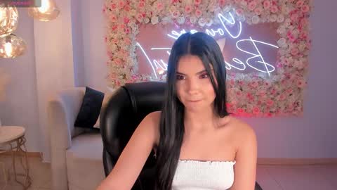 Call me Mia  online show from 10-05-25, 05:11