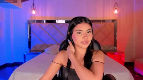 Snapshot of mialaurence_ chatting on 07-06-26, 07:38 Call me Mia online show from 07-06-26, 07:38