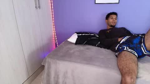 Mia online show from 02-14-25, 10:25