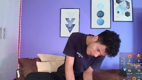 Mia online show from 02-22-25, 07:03