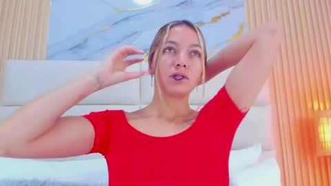 Snapshot of miamalkovaa_ chatting on 06-09-26, 01:12 Mia Malkova online show from 06-09-26, 01:12