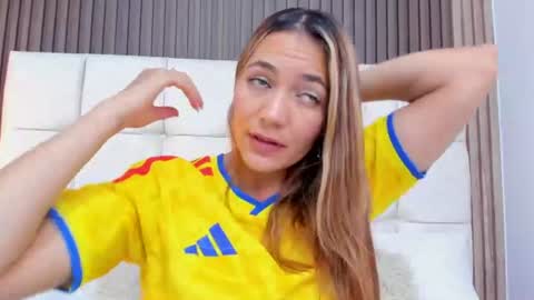 Snapshot of miamalkovaa_ chatting on 06-27-26, 05:51 Mia Malkova online show from 06-27-26, 05:51