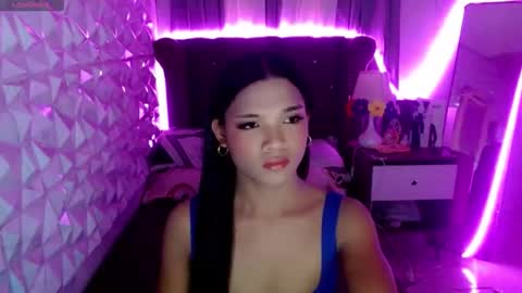 miamalkovax online show from 05-17-26, 06:11