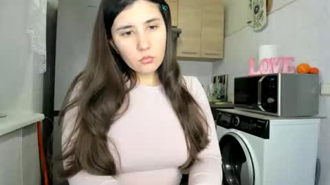 Snapshot of miamarrone chatting on 01-12-26, 12:38 MiaMarrone online show from 01-12-26, 12:38