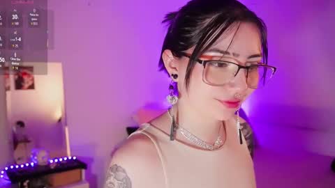 Lili online show from 02-06-26, 01:54