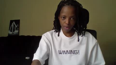 Muffin online show from 04-12-26, 06:46