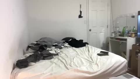 Snapshot of miamiclos1 chatting on 02-02-26, 02:32 miamiclos1 online show from 02-02-26, 02:32