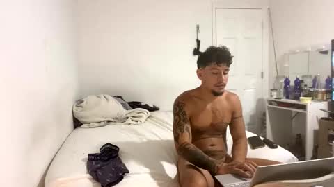 Snapshot of miamiclos1 chatting on 02-14-26, 06:26 miamiclos1 online show from 02-14-26, 06:26