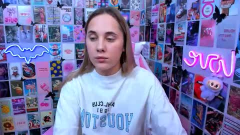 Snapshot of miamilas chatting on 10-24-25, 05:31 miamilas online show from 10-24-25, 05:31