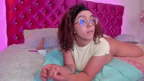 Snapshot of miamiller22 chatting on 12-02-25, 07:09 miamiller22 online show from 12-02-25, 07:09