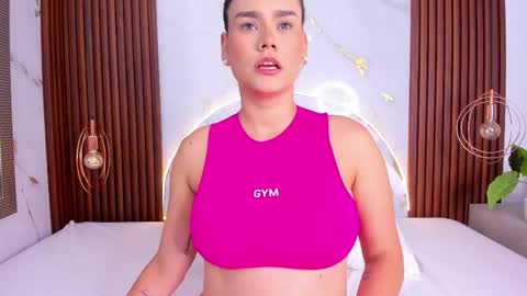 Mia  online show from 02-14-26, 04:42