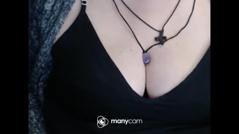 Snapshot of miamimistress chatting on 05-06-26, 07:08 maya online show from 05-06-26, 07:08