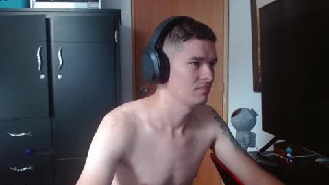 miaou_miaou online show from 02-18-25, 01:44