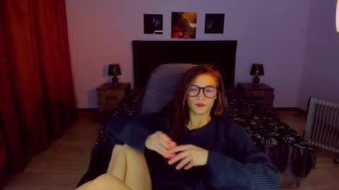 Snapshot of miapaw chatting on 12-20-24, 09:50 Mia online show from 12-20-24, 09:50