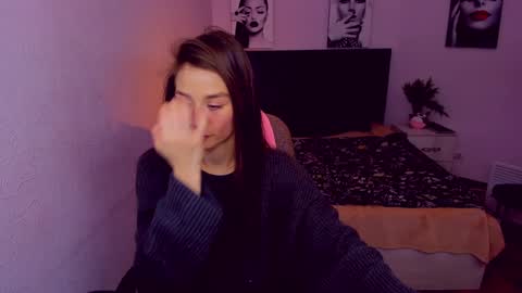 Snapshot of miapaw chatting on 01-28-25, 10:12 Mia online show from 01-28-25, 10:12