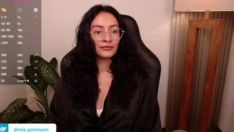 MIAPORTMANN online show from 03-29-26, 10:59