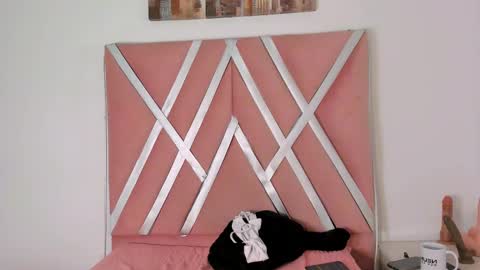 Mia Quevedo online show from 02-24-26, 12:03