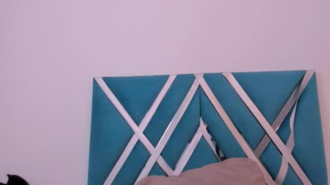 Mia Quevedo online show from 03-18-26, 03:37