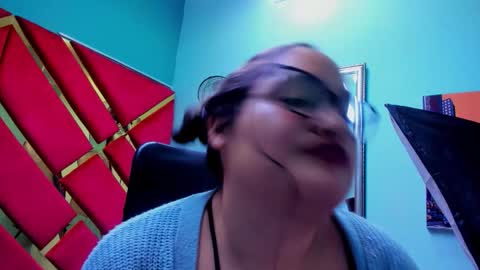 Snapshot of miarous69 chatting on 02-19-26, 04:19 MiaRouse online show from 02-19-26, 04:19