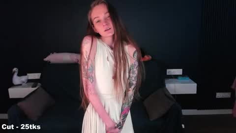 Snapshot of miasana chatting on 05-16-26, 02:38 Mia online show from 05-16-26, 02:38