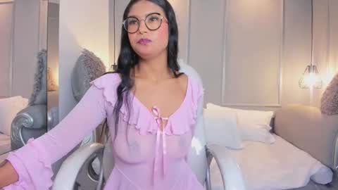 Snapshot of miasmit_ chatting on 03-01-26, 03:08 Mia online show from 03-01-26, 03:08