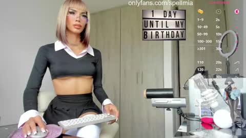 Snapshot of miaspell chatting on 11-04-25, 03:55 Mia instagram miasspell online show from 11-04-25, 03:55