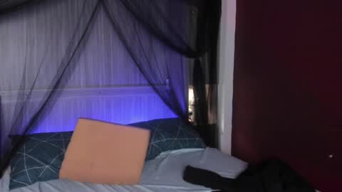 Snapshot of miaturnerr_ chatting on 01-14-26, 12:22 miaturnerr_ online show from 01-14-26, 12:22