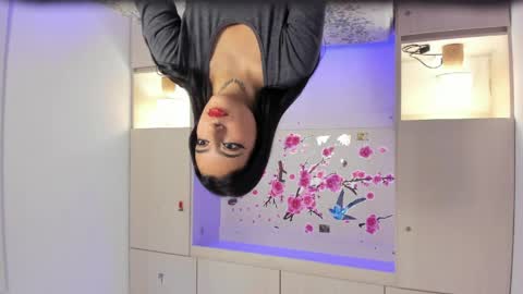 miaturnerr_ online show from 04-01-26, 12:06