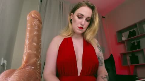 Snapshot of miaunicorn chatting on 01-05-25, 09:36 Lana online show from 01-05-25, 09:36